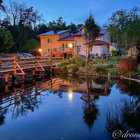 Gospodarstwo Agroturystyczne Pod Lasem Maria Plazio Narol Exterior photo