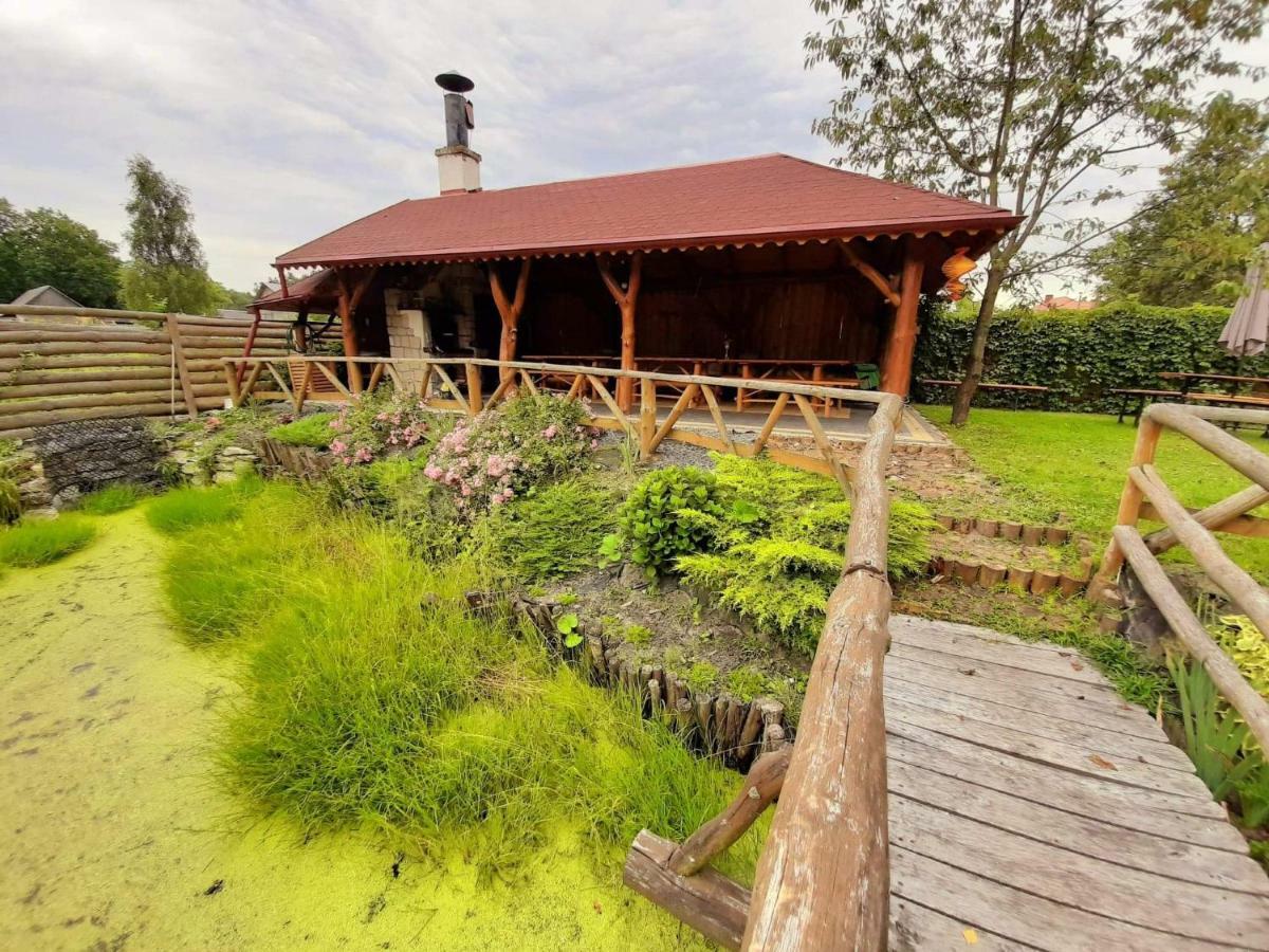 Gospodarstwo Agroturystyczne Pod Lasem Maria Plazio Narol Exterior photo