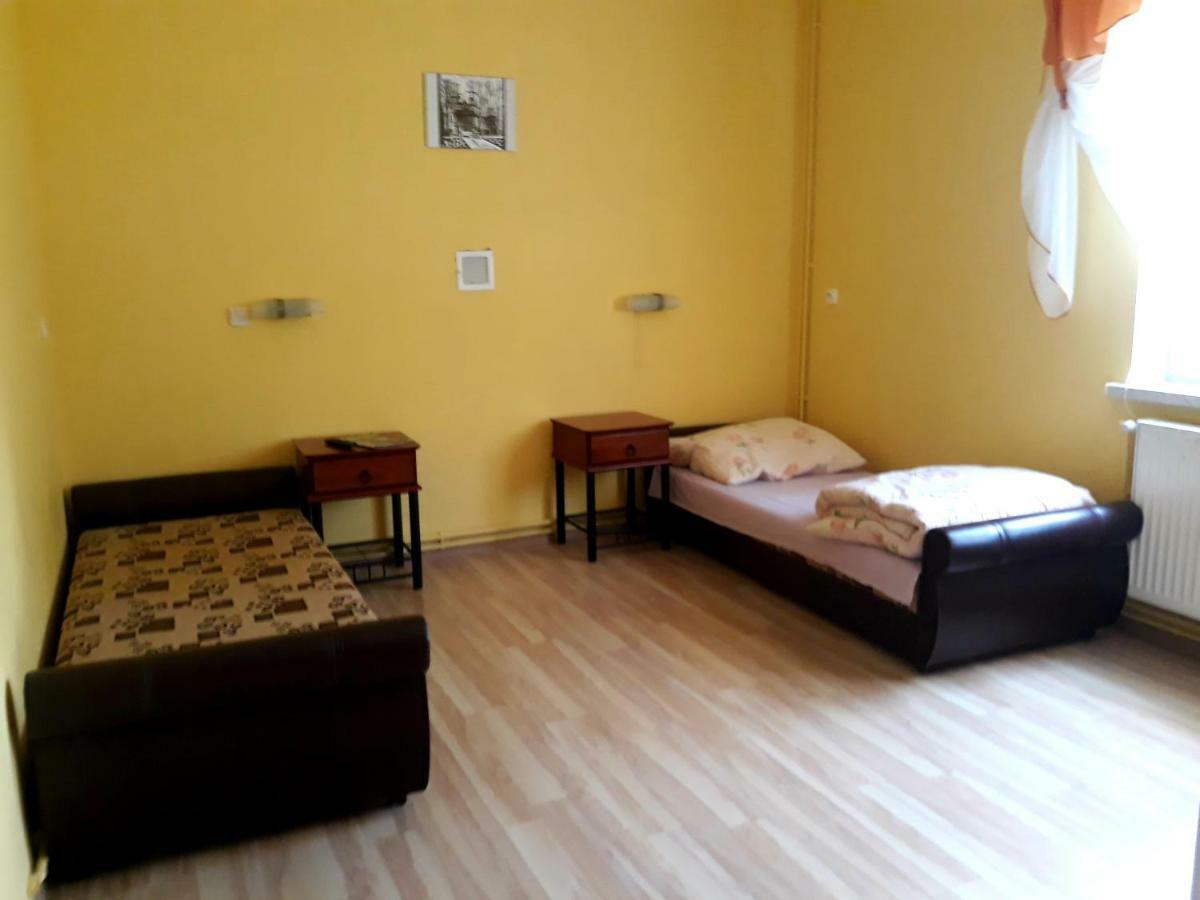 Gospodarstwo Agroturystyczne Pod Lasem Maria Plazio Narol Exterior photo